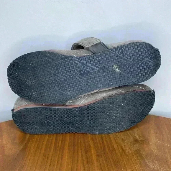 Eddie Bauer Women's Slip On Suede Shoes Size 9 - Picture 8 of 8